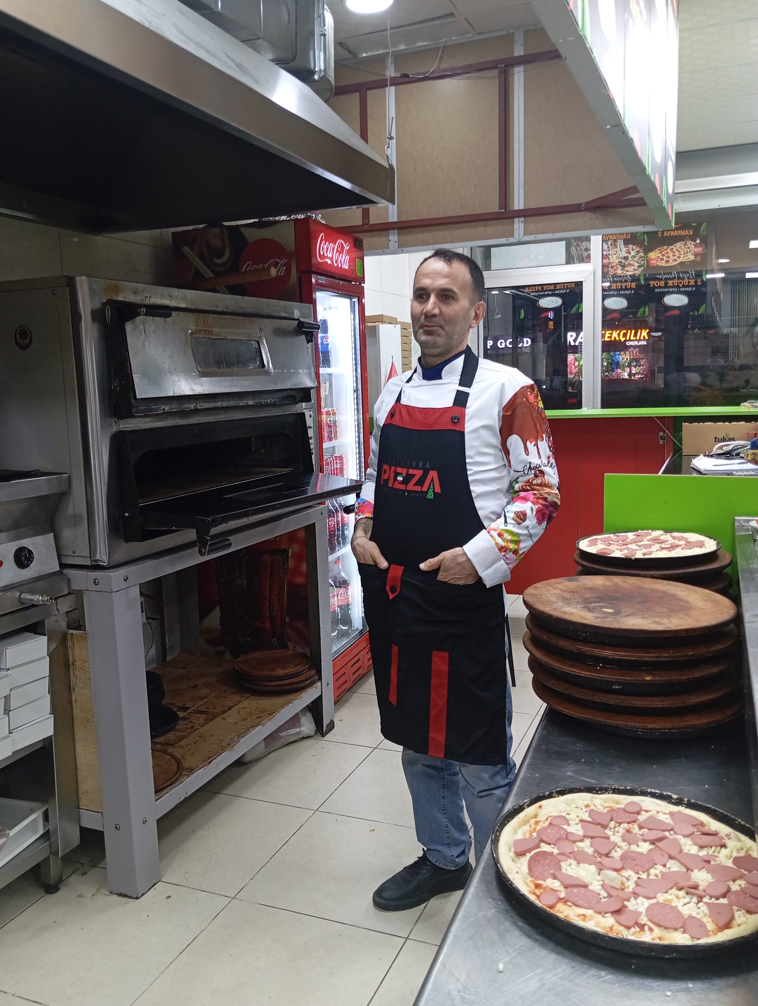 La Serra Pizza ustası ve fırın